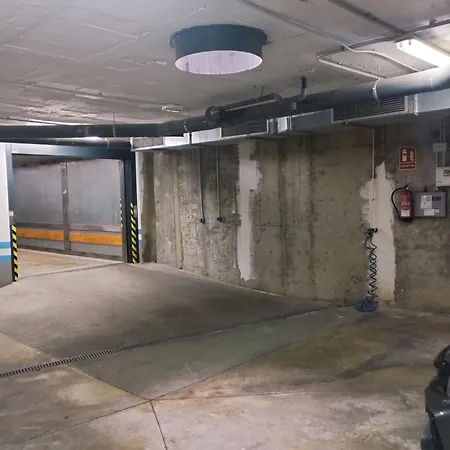 Nyaraló Centro Con Parking *